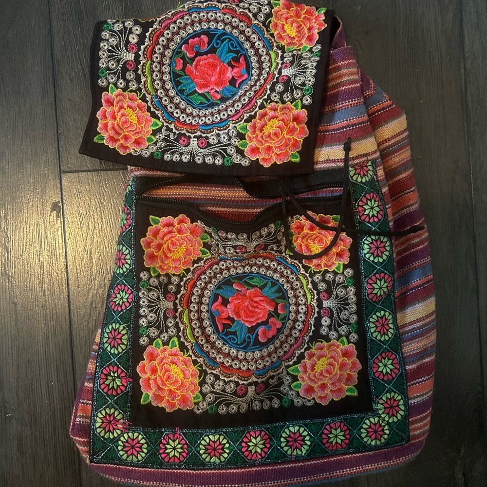 Floral Embroidered Women's Bag